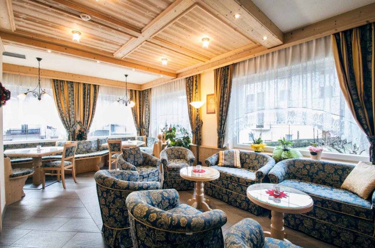 Hotel L'Ideale Moena Eksteriør billede
