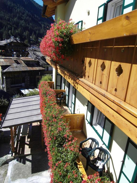 Hotel L'Ideale Moena Værelse billede